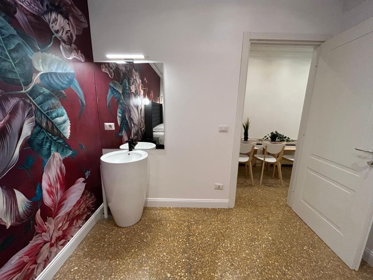 Raffaello'S Place Рим Екстериор снимка